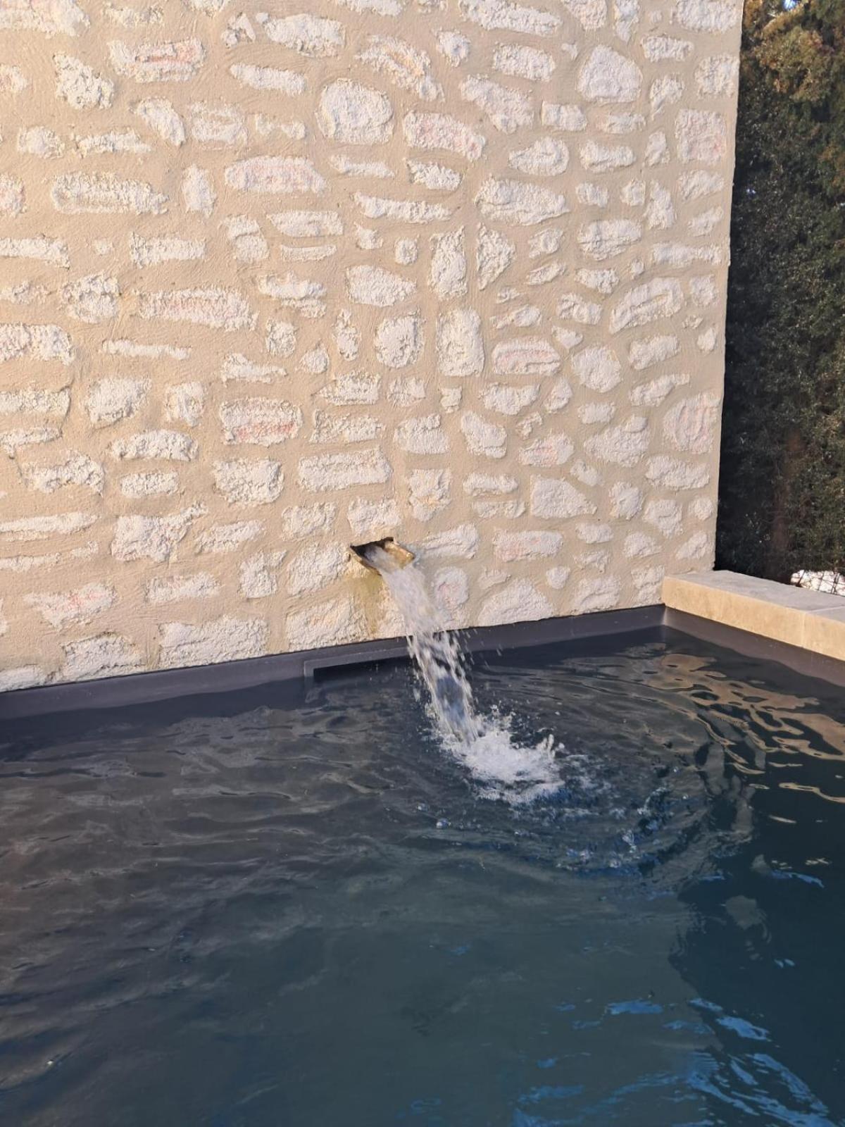 La Maison De Manon, 4-5Personnes, 75M2, Centre Village Avec Piscine Privee モサーヌ・レ・ザルピイユ エクステリア 写真